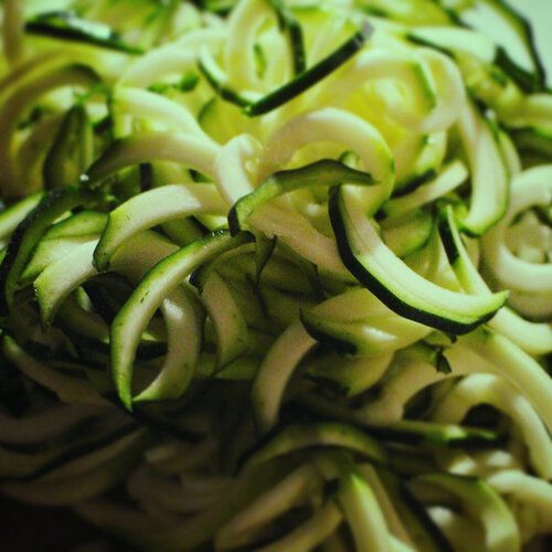 Werde jetzt fit - Rezept für Zucchini-Nudeln mit Hüftsteak - Zoodles