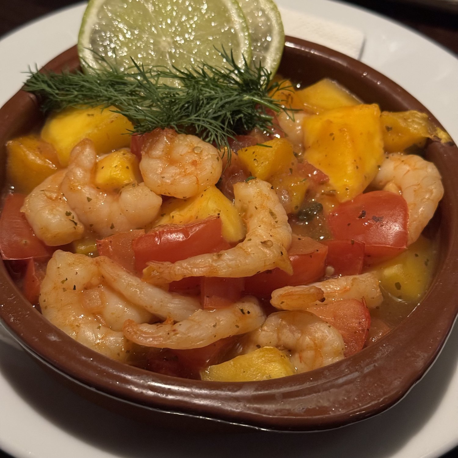 Rezept: Garnelen mit Mango-Tomaten-Salat