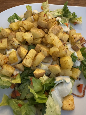 Rezept: Bratkartoffel-Salat mit Joghurtdressing
