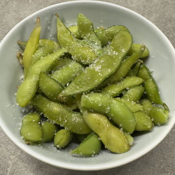 Rezept: Edamame mit Meersalz