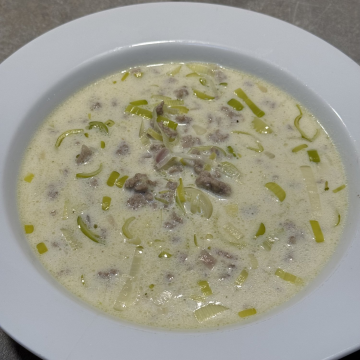 Rezept: Hackfleisch-Lauch-Suppe