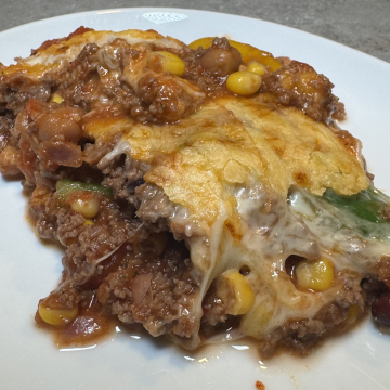 Rezept: Hackfleischauflauf mit Mais, Bohnen und Käsekruste