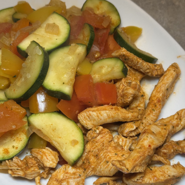 Rezept: Hähnchen Piri Piri mit Zucchini-Paprika-Gemüse