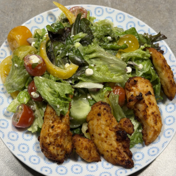 Rezept: Hähnchen-Salat mit buntem Gemüse