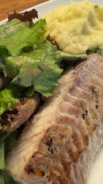Rezept: Seelachs mit Kartoffelpüree und grünem Salat