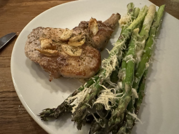 Rezept: Spargel vom Blech mit Parmesan