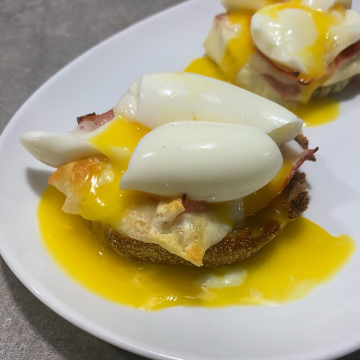 Kochschinken-Rezept: Toasties mit Schinken, Kaese und weich gekochtem Ei